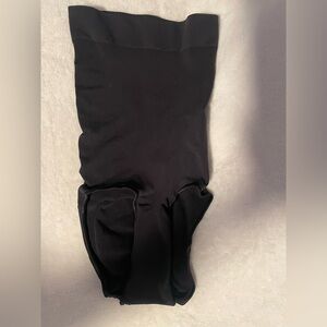 Skims Black seamless shapewear brief shaping high rise bottoms underwear XXS New